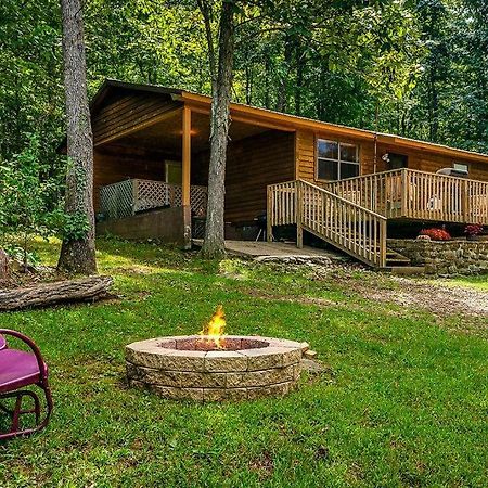 Centerpoint Trail Cabin- Perfect Hiking Just Steps Away Villa Compton Exterior photo